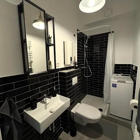 Apartment E&s