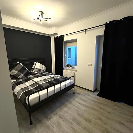 Апартаменты E&s